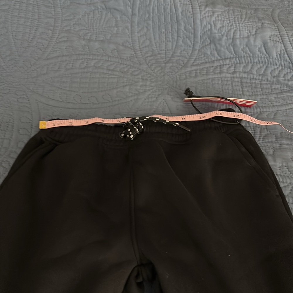 Hype Black Relaxed Fit Cargo Sweatpants - Size Medium - Picture 9 of 12